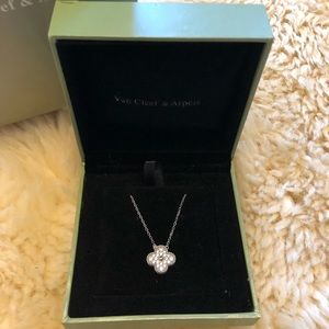 Clover necklace white gold plated